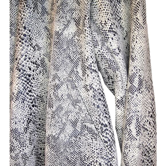 Blank NYC Snake Eyes Open Front Draped Faux Suede Moto Boho Jacket - Picture 6 of 9